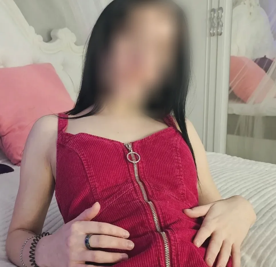 Helena, 22