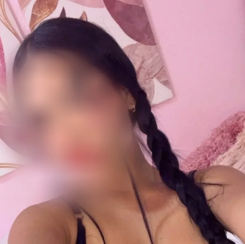 Maren, 23