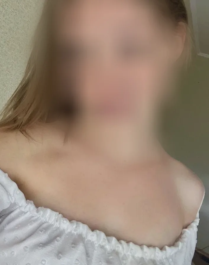 Simone, 34